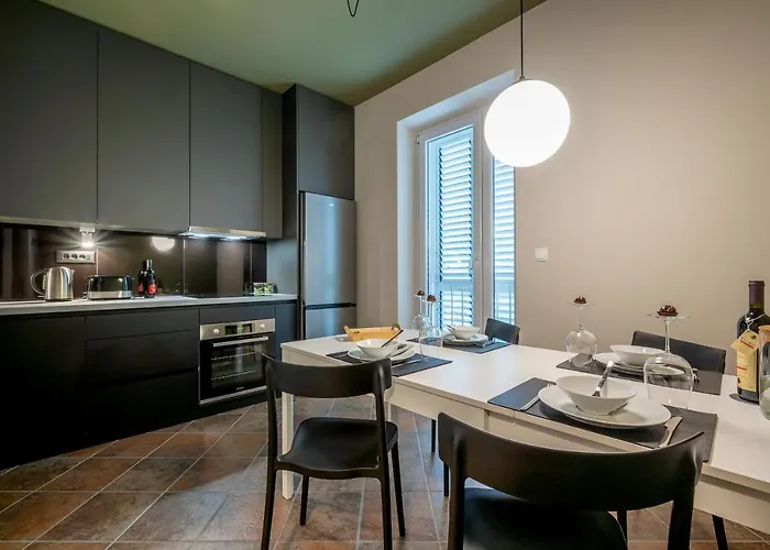 Apartment Green, Deluxe Two Bedroom *